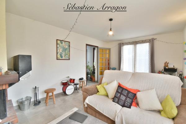 Maison rénovée 110 m² – 3 chambres – jardin 790 m² – quartier calme Villeneuve-sur-Lot (47)- coup de cœur assuré