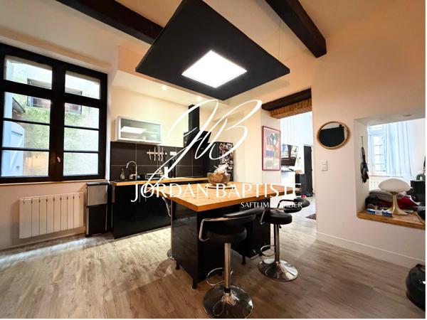 Appartement de charme dans un immeuble classé – Centre-ville, Rue de la Résistance