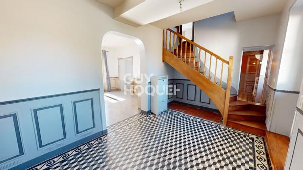 CLOYES LES TROIS RIVIERES : maison T9 (207 m²) à vendre