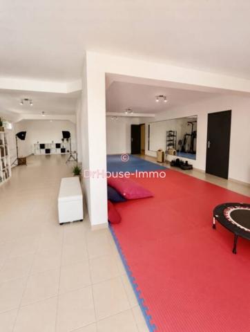 Maison à vendre 9 pièces de 365 m²