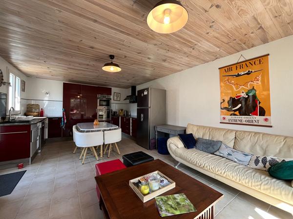 À deux pas de la plage et du marché - Maison 3 chambres avec atelier et beaux volumes
