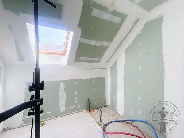 Vente                                                      Maison
                        
                     5 pièces                      136 m2                     à Épernon