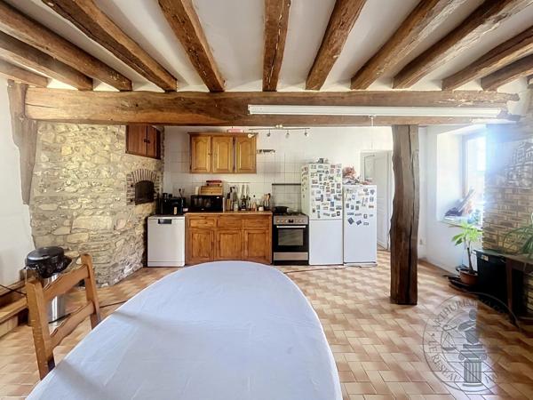 Vente                                                      Maison
                        
                     5 pièces                      136 m2                     à Épernon