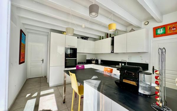 Maison à vendre    7 pièces •  Heyrieux