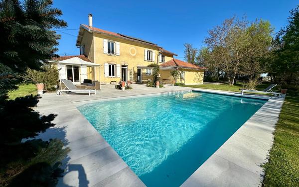 Maison à vendre    7 pièces •  Heyrieux