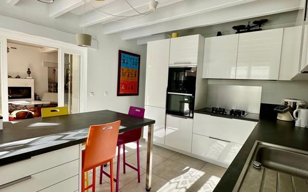 Maison à vendre    7 pièces •  Heyrieux