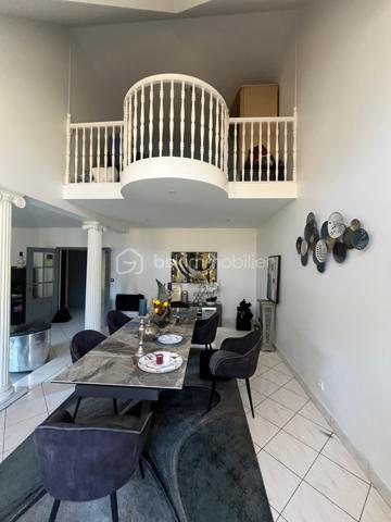 Maison traditionnelle de 175,96 m²