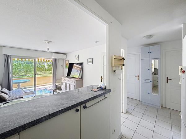 Fréjus Plage - Résidence avec Piscine Appartement 2 pièces avec jardin