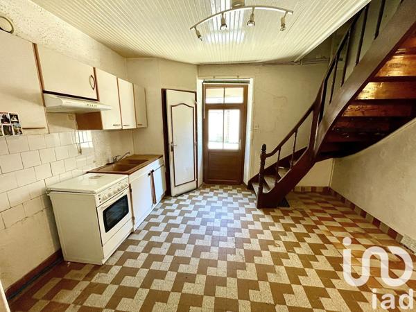 Maison de village 3 pièces de 70 m² à Brigueil-le-Chantre (86290)