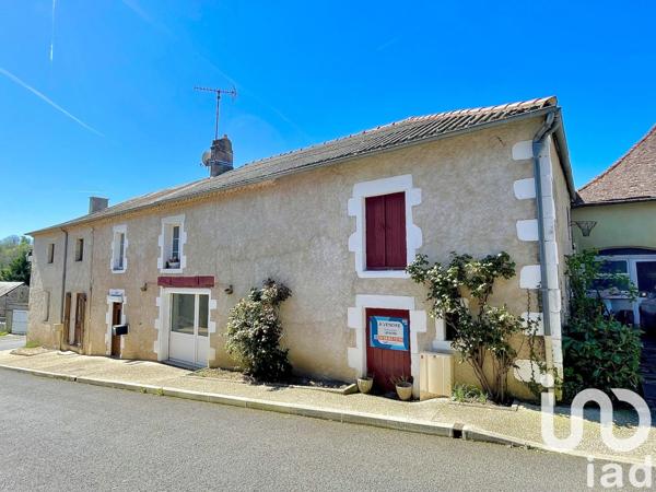 Maison de village 3 pièces de 70 m² à Brigueil-le-Chantre (86290)
