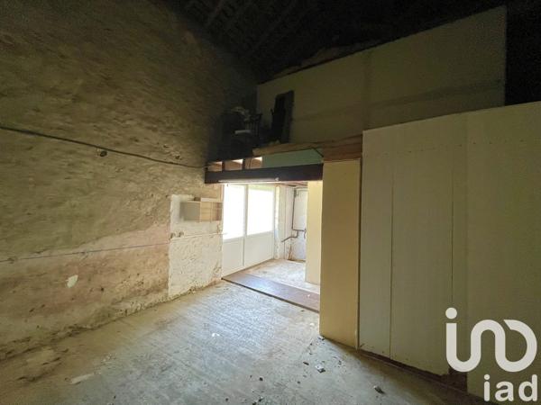 Maison de village 3 pièces de 70 m² à Brigueil-le-Chantre (86290)