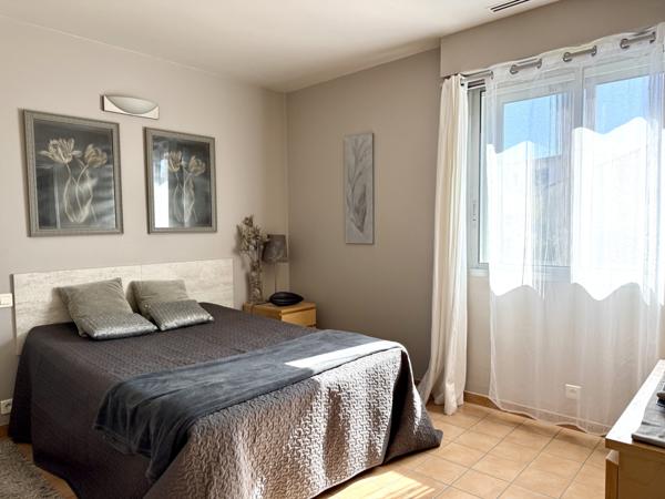 Maison 10 pièce(s) 6 chambre(s) 205 m²