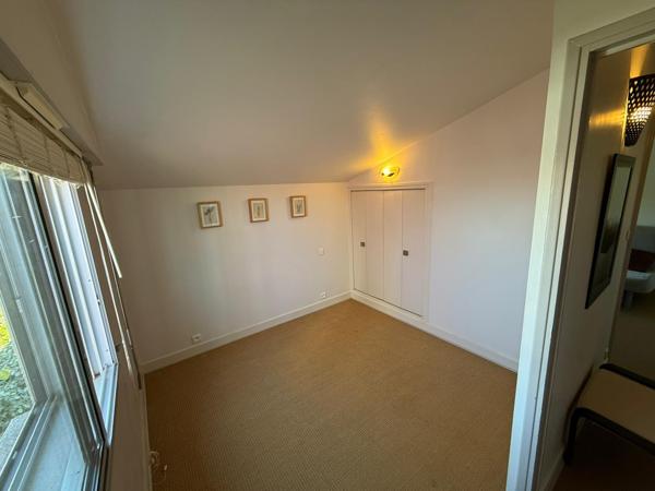 Maison 10 pièce(s) 6 chambre(s) 205 m²