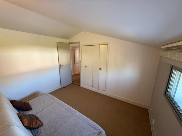 Maison 10 pièce(s) 6 chambre(s) 205 m²