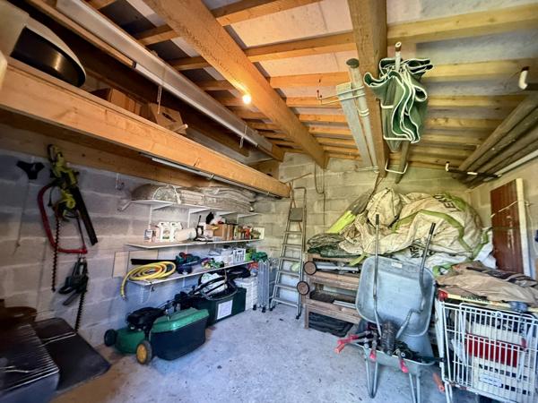 Maison 10 pièce(s) 6 chambre(s) 205 m²