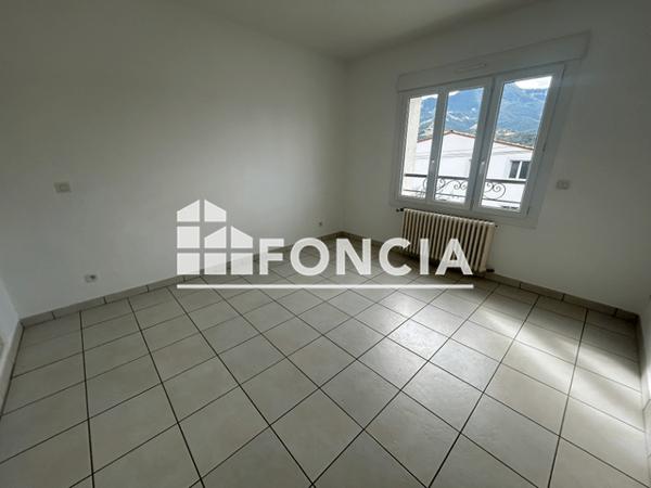 Location Appartement 4 pièces 93.8 m² - ST VERAN Digne-les-bains 04000