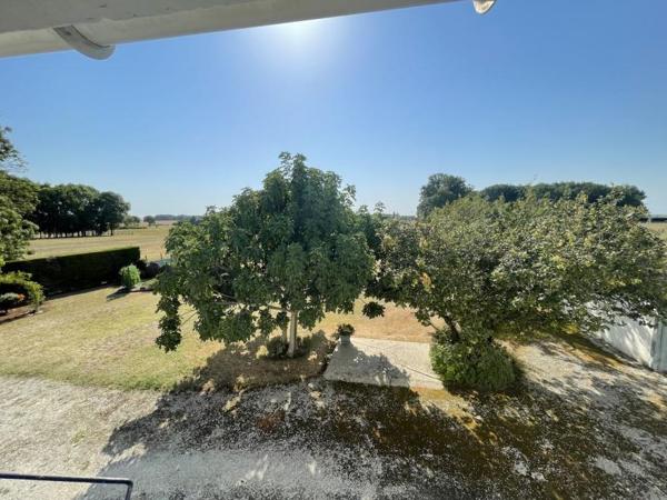 Maison - Royan - Réf.:1157 Propriété avec dépendances - Semussac