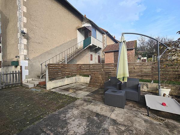Appartement Imphy 2 pièces de 45 m2, Imphy, Paris 2h30, investissement locatif