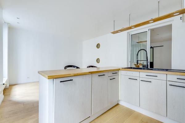 Appartement Paris 2 pièce(s) 52.10 m2