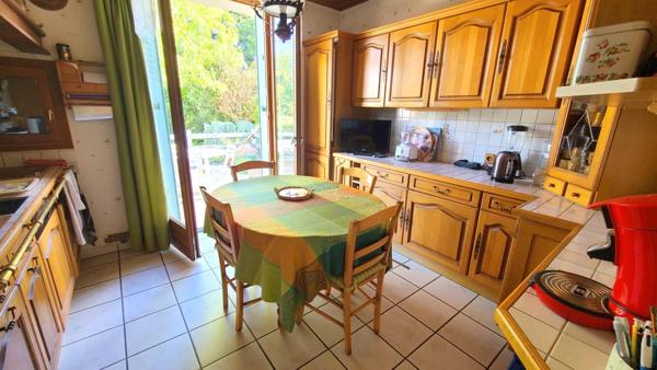 MAINVILLIERS – MAISON DE MAÇON 3 CHAMBRES AVEC SOUS-SOL ET GARAGE 30 M²