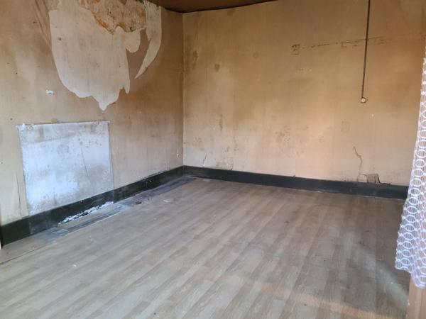 Maison plein centre, cave voûtée, terrasse, patio