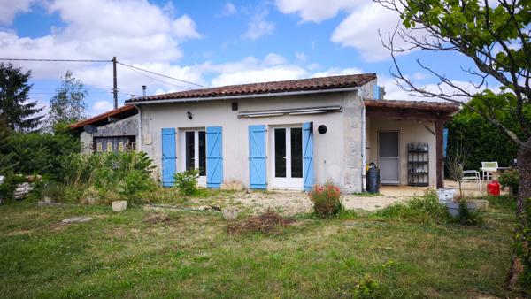 Maison Val De Comporte (Saint Macoux) à 5 minute de la N10 Poitiers Angoulême