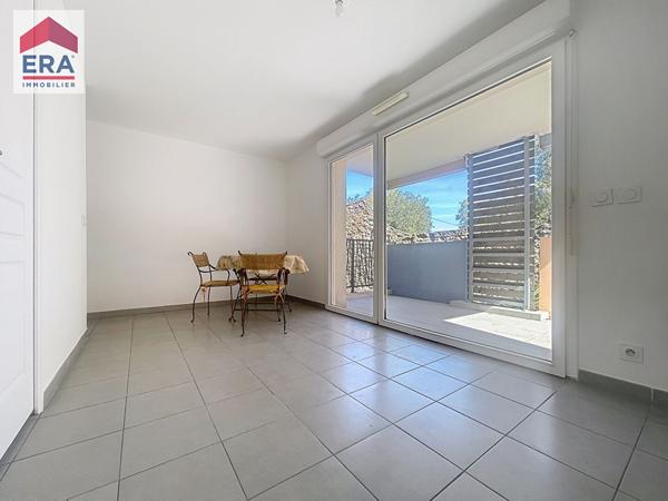 A VENDRE APPARTEMENT  3 PIECES TERRASSE GARAGE 13014  STE MARTHE.