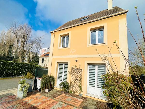 Maison Conflans Sainte Honorine 5 pièces €339 900 ** - Référence 7441