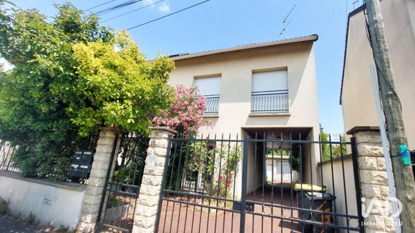 Location appartement 3 pièces 47 m² Saint-Denis