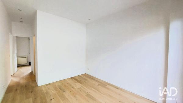 Location appartement 3 pièces 47 m² Saint-Denis