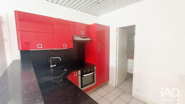 Location appartement 3 pièces 47 m² Saint-Denis