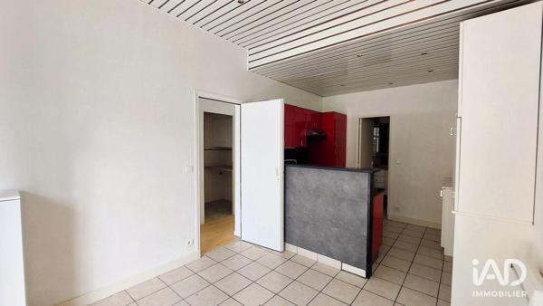 Location appartement 3 pièces 47 m² Saint-Denis
