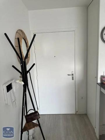 Appartement à louer 2 pièces 38.6m² Saint-Cyr-sur-Loire (37540)