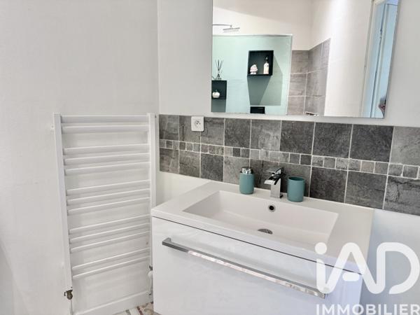 Maison à vendre 5 pièces 128 m² Le Chambon-Feugerolles