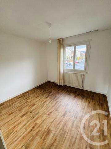 Maison à vendre  5 pièces - 108 m2 VIC SUR CERE - 15