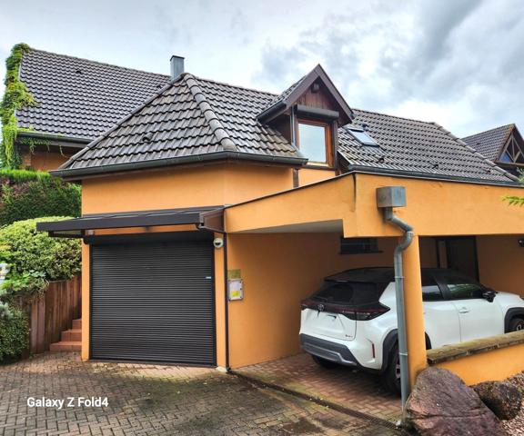 Muntzenheim, maison de 215m² sur 784 m² de terrain adaptée pour installation Profession libérale.