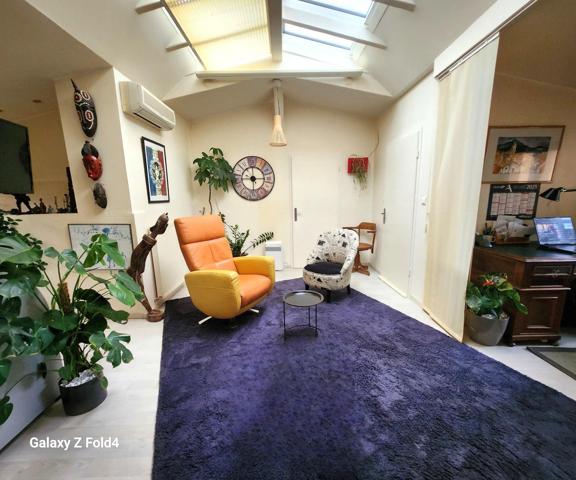 Muntzenheim, maison de 215m² sur 784 m² de terrain adaptée pour installation Profession libérale.