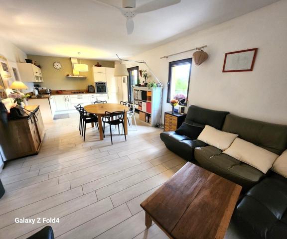 Muntzenheim, maison de 215m² sur 784 m² de terrain adaptée pour installation Profession libérale.