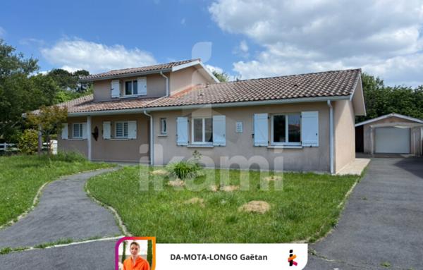 Maison 4 chambres avec piscine et mezzanine   Environnement calme