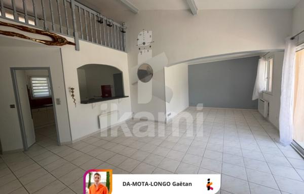 Maison 4 chambres avec piscine et mezzanine   Environnement calme