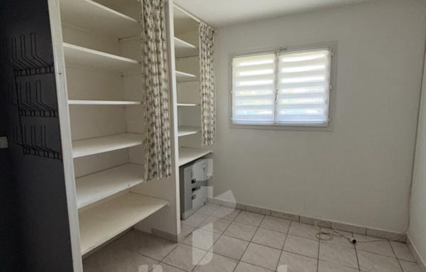 Maison 4 chambres avec piscine et mezzanine   Environnement calme