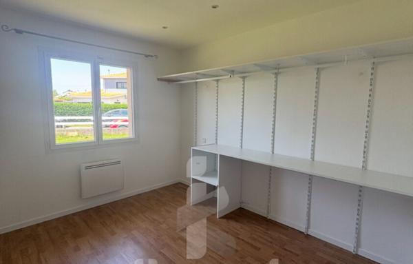 Maison 4 chambres avec piscine et mezzanine   Environnement calme