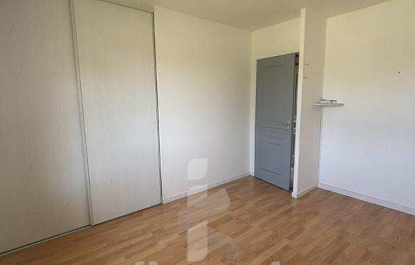 Maison 4 chambres avec piscine et mezzanine   Environnement calme