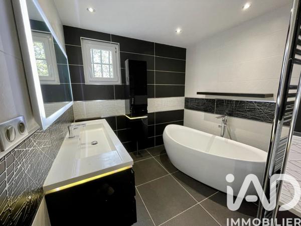 Maison à vendre 5 pièces 185 m² Bernis