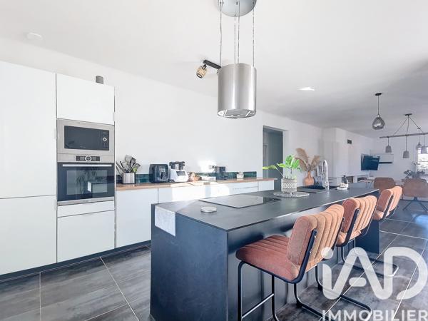 Maison à vendre 5 pièces 185 m² Bernis