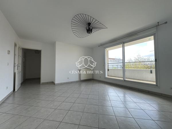 Appartement T2 avec balcon + garage – hyper centre
