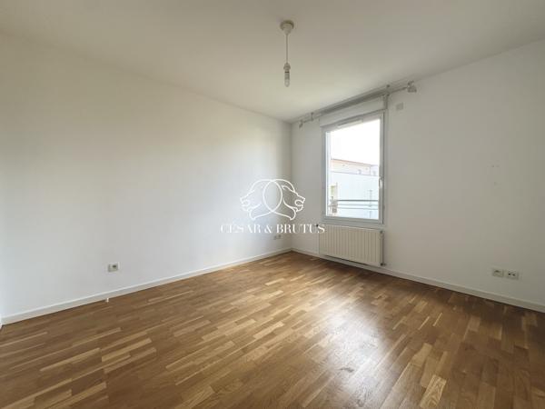 Appartement T2 avec balcon + garage – hyper centre