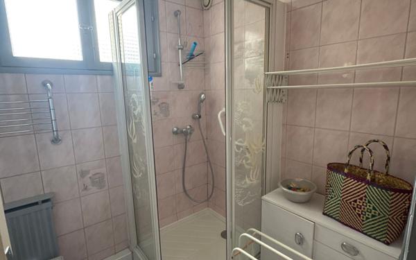 Appartement à vendre    3 pièces • 84,46 m2 Bron