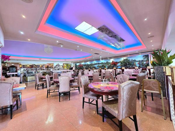BUFFET 1000 M2 PROCHE AXE FRANCILIENNE