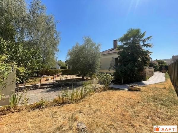 Maison 124 m2 sur s/sol total 100 m2 - Terrain 1037 m2 - 5 chambres
